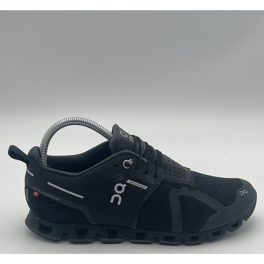 Women’s On Cloud 5 Black Waterproof Running Shoes Sz 9 Athletic Sneakers